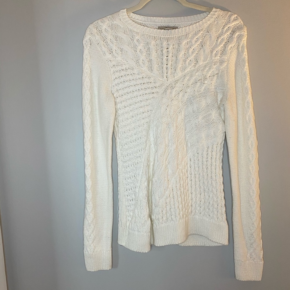 Bass Sweater✨